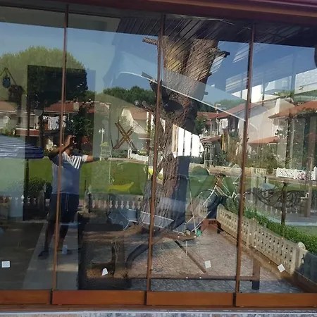 Ayvalik Altinova Villa *